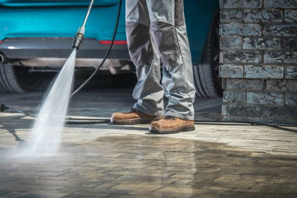Best Driveway Pressure Washing  in Uniontown, AL